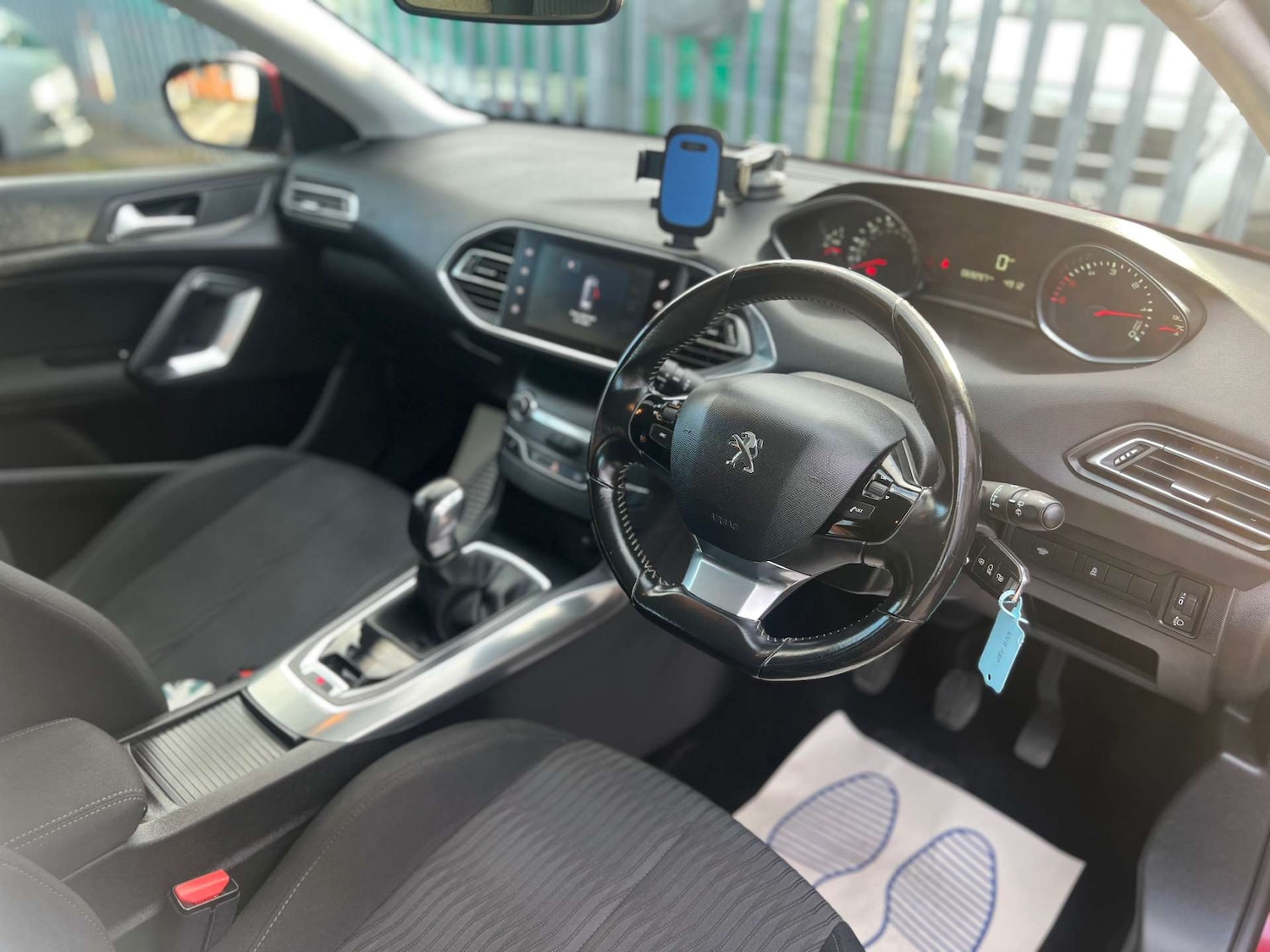 Used Peugeot 308 2015 for sale - 77003506: Photo 25