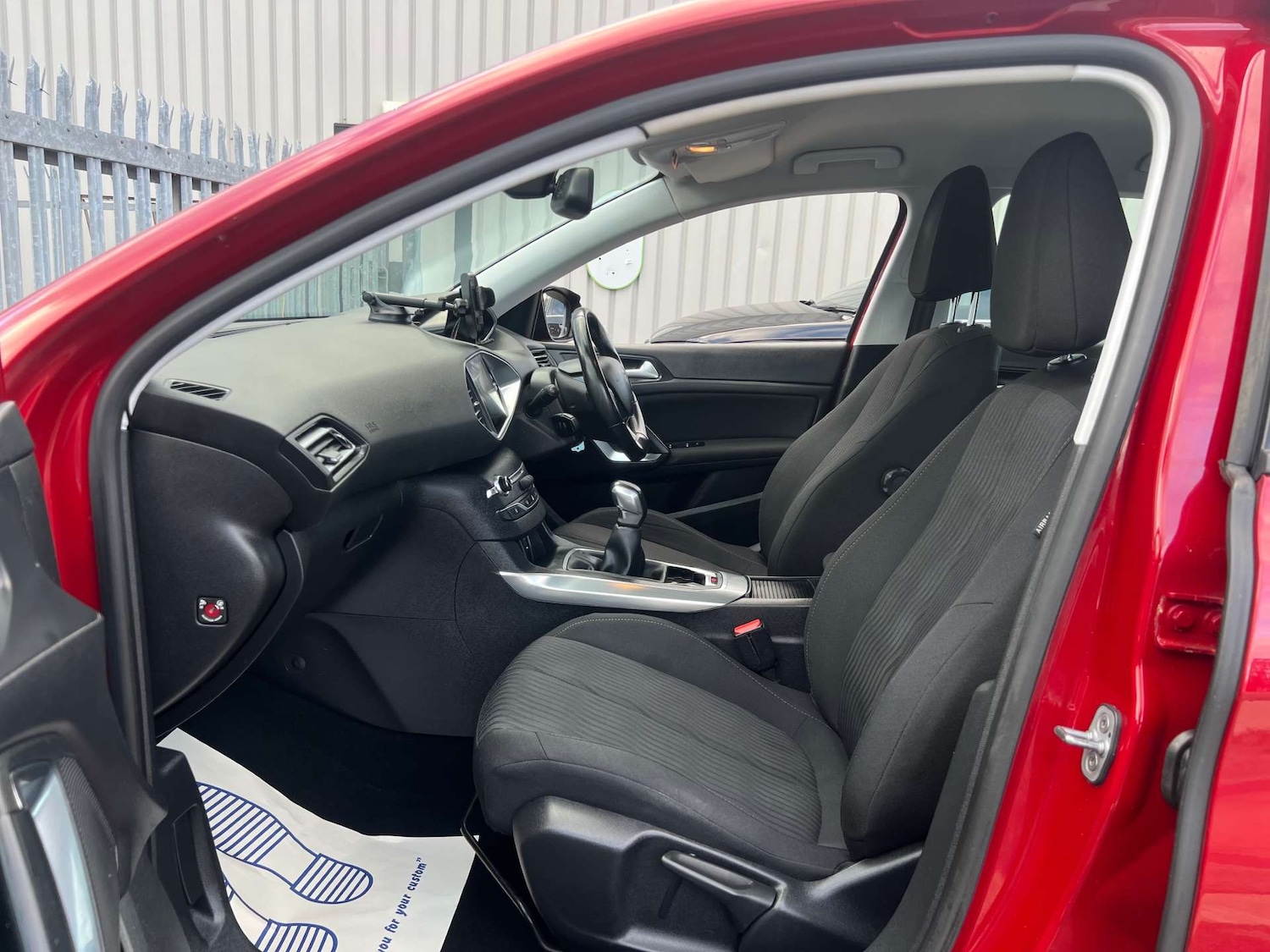 Used Peugeot 308 2015 for sale - 77003506: Photo 36