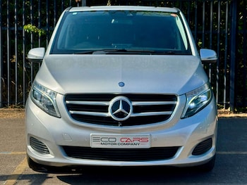 Used Mercedes-Benz V-Class 2016 for sale - 79264998: Photo