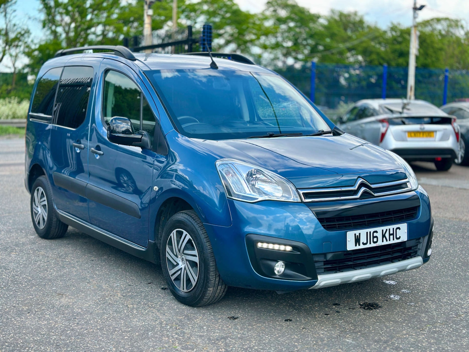 Used Citroen Berlingo Multispace 2016 for sale - 77003523: Photo 1
