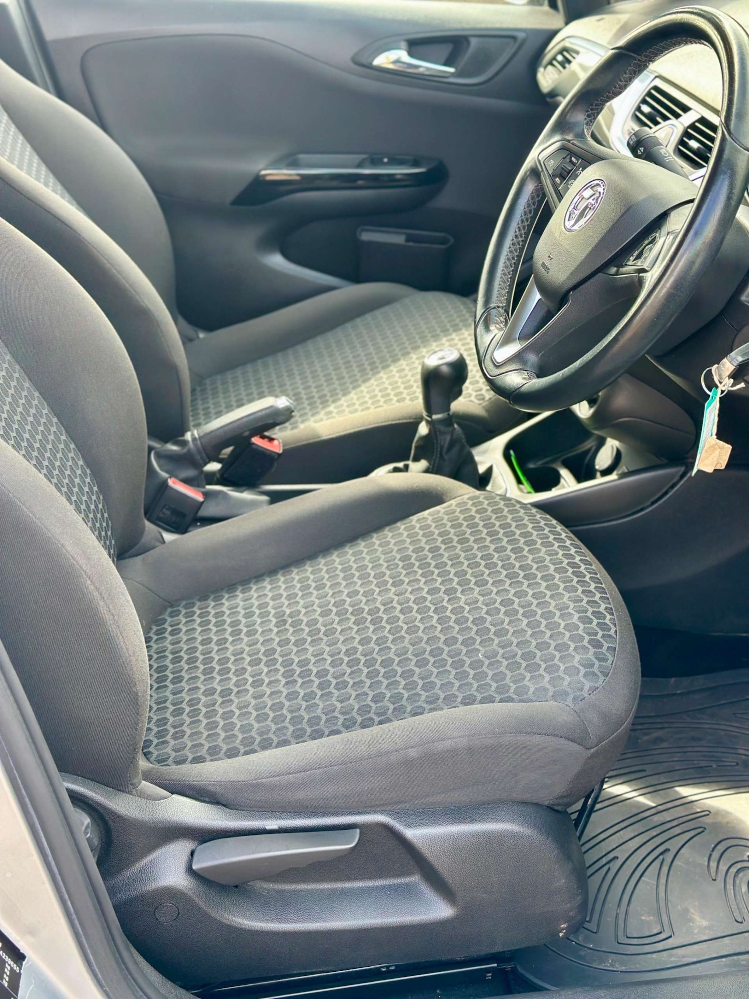 Used Vauxhall Corsa 2015 for sale - 76278106: Photo 10