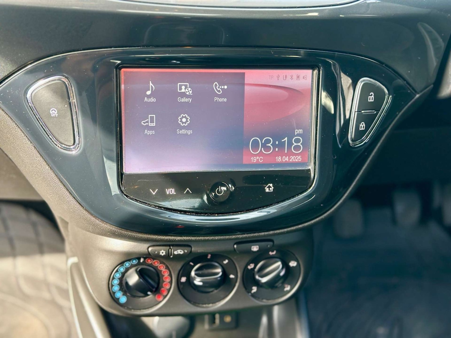 Used Vauxhall Corsa 2015 for sale - 76278106: Photo 14