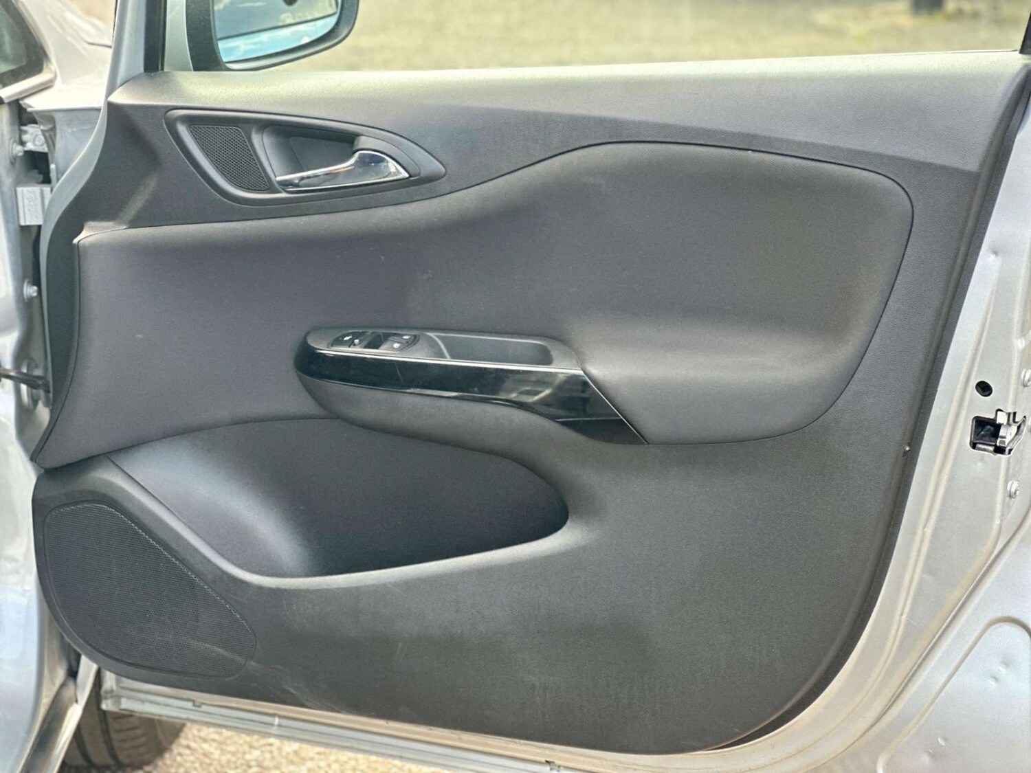 Used Vauxhall Corsa 2015 for sale - 76278106: Photo 32