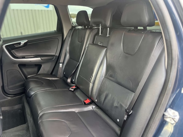 Used Volvo XC60 2015 for sale - 76304416: Photo 29