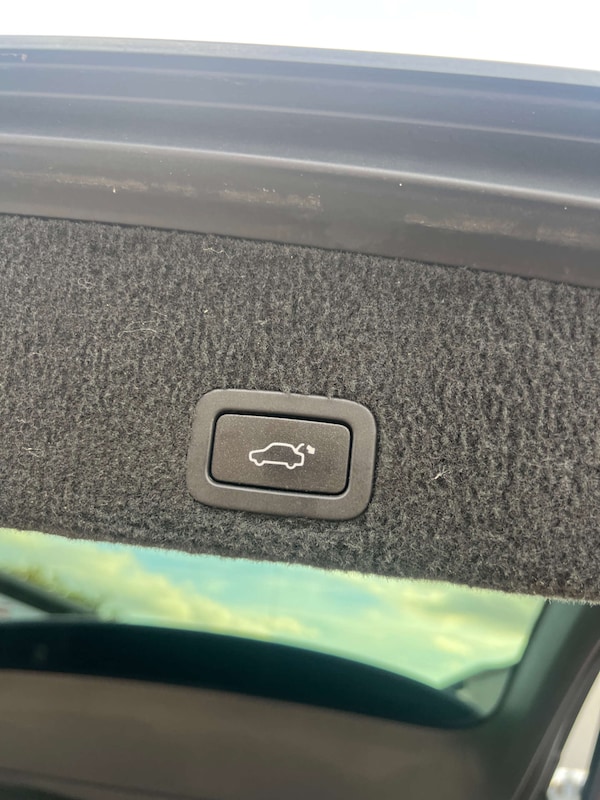 Used Volvo XC60 2015 for sale - 76304416: Photo 42