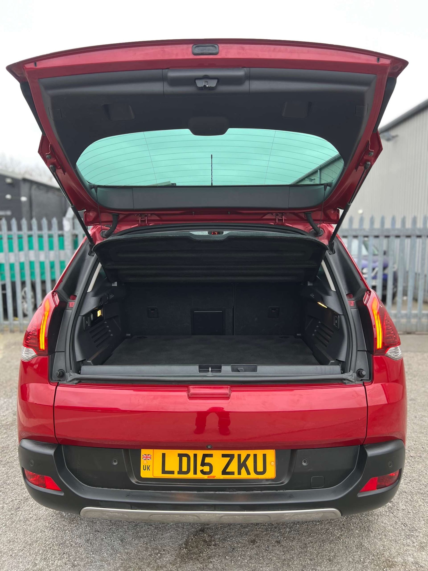 Used Peugeot 3008 2015 for sale - 77850644: Photo 23