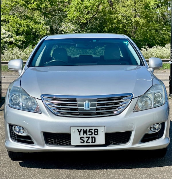 Used Toyota Crown 2008 for sale - 75557536: Photo 2