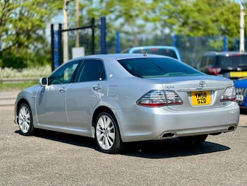 Used Toyota Crown  for sale - 75557536: Photo