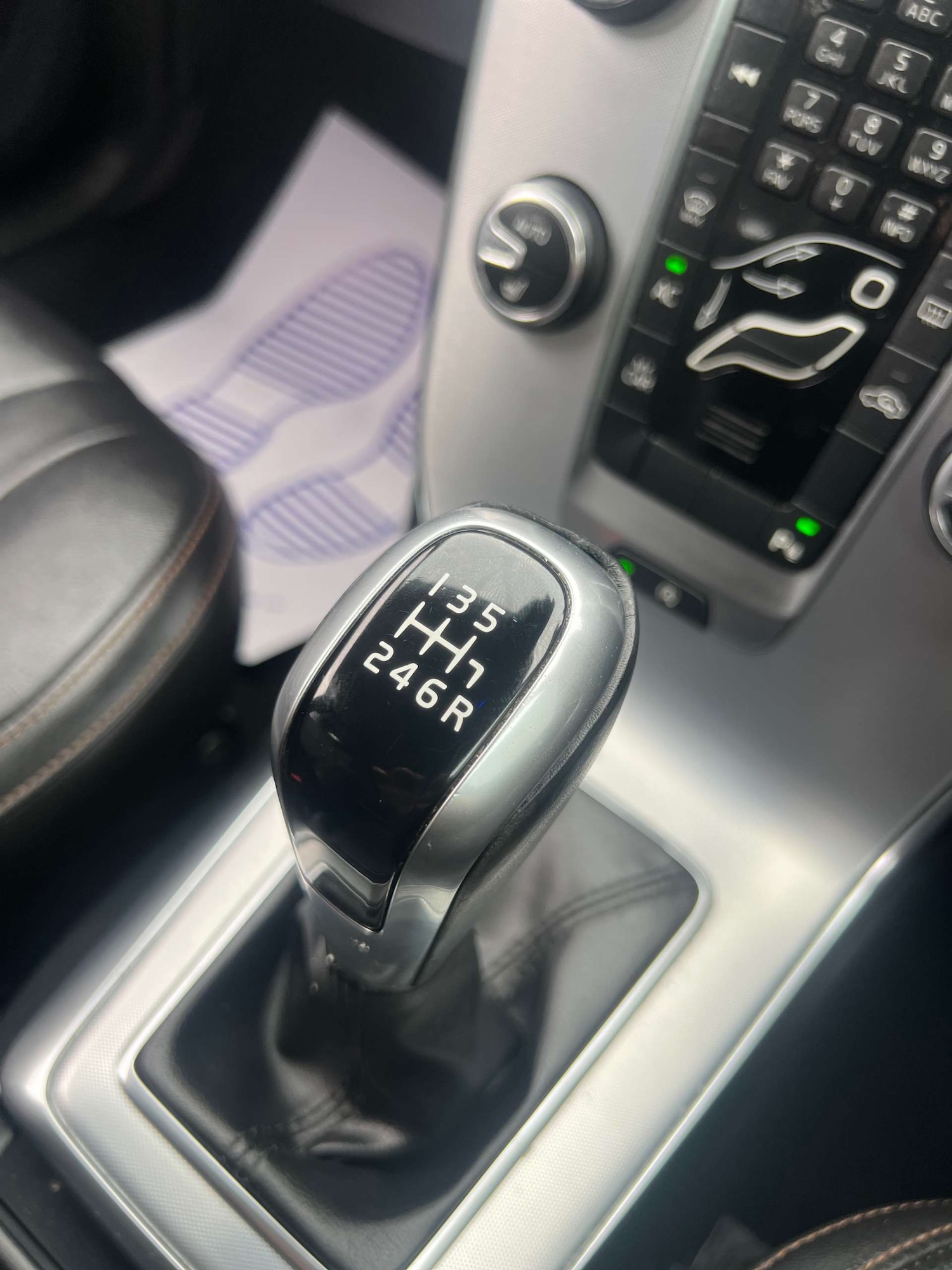 Used Volvo V40 2017 for sale - 77003494: Photo 35