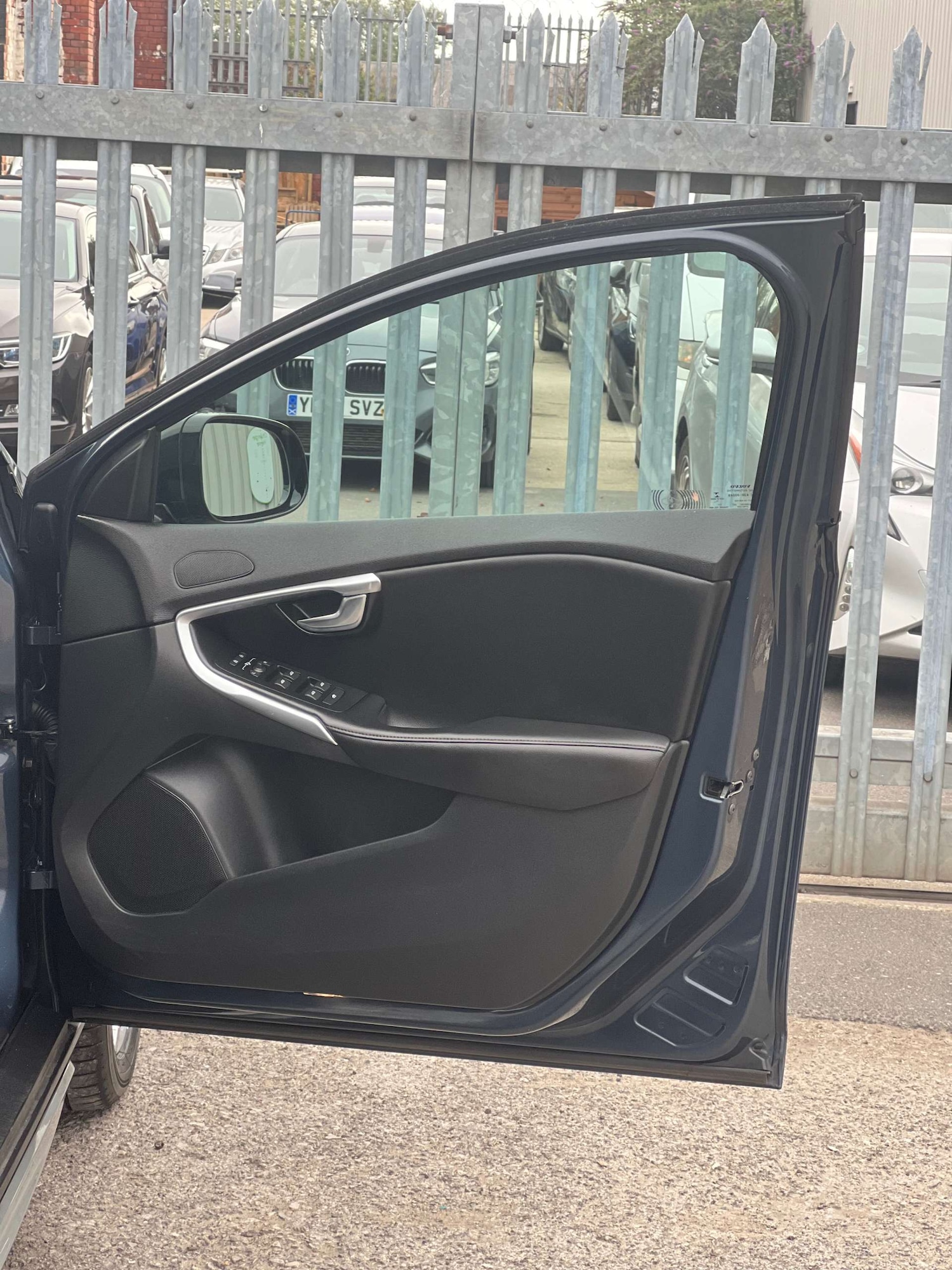 Used Volvo V40 2017 for sale - 77003494: Photo 42