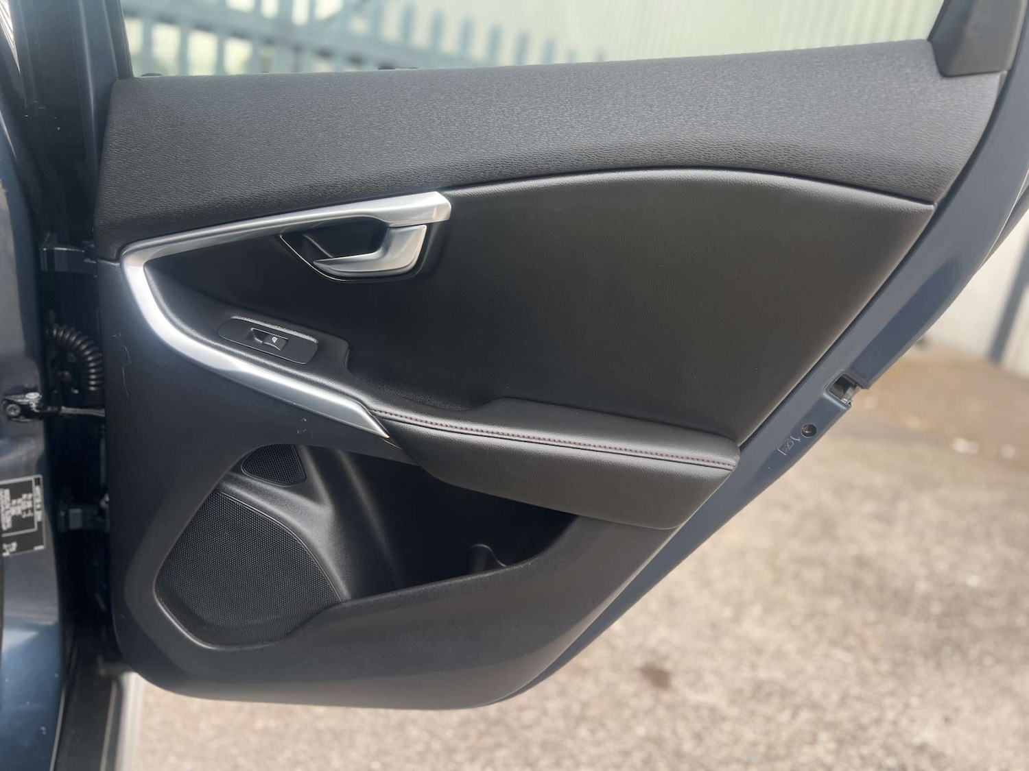 Used Volvo V40 2017 for sale - 77003494: Photo 46