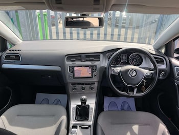 Used Volkswagen Golf 2016 for sale - 75411718: Photo