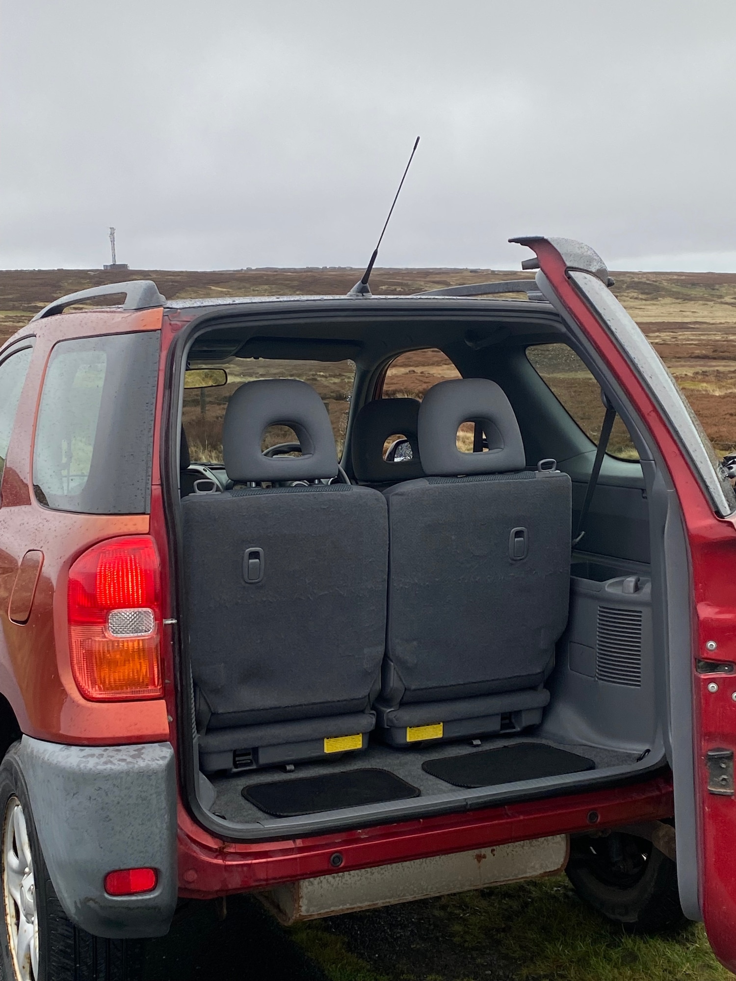 Used Toyota RAV4 2002 for sale - 76380289: Photo 5