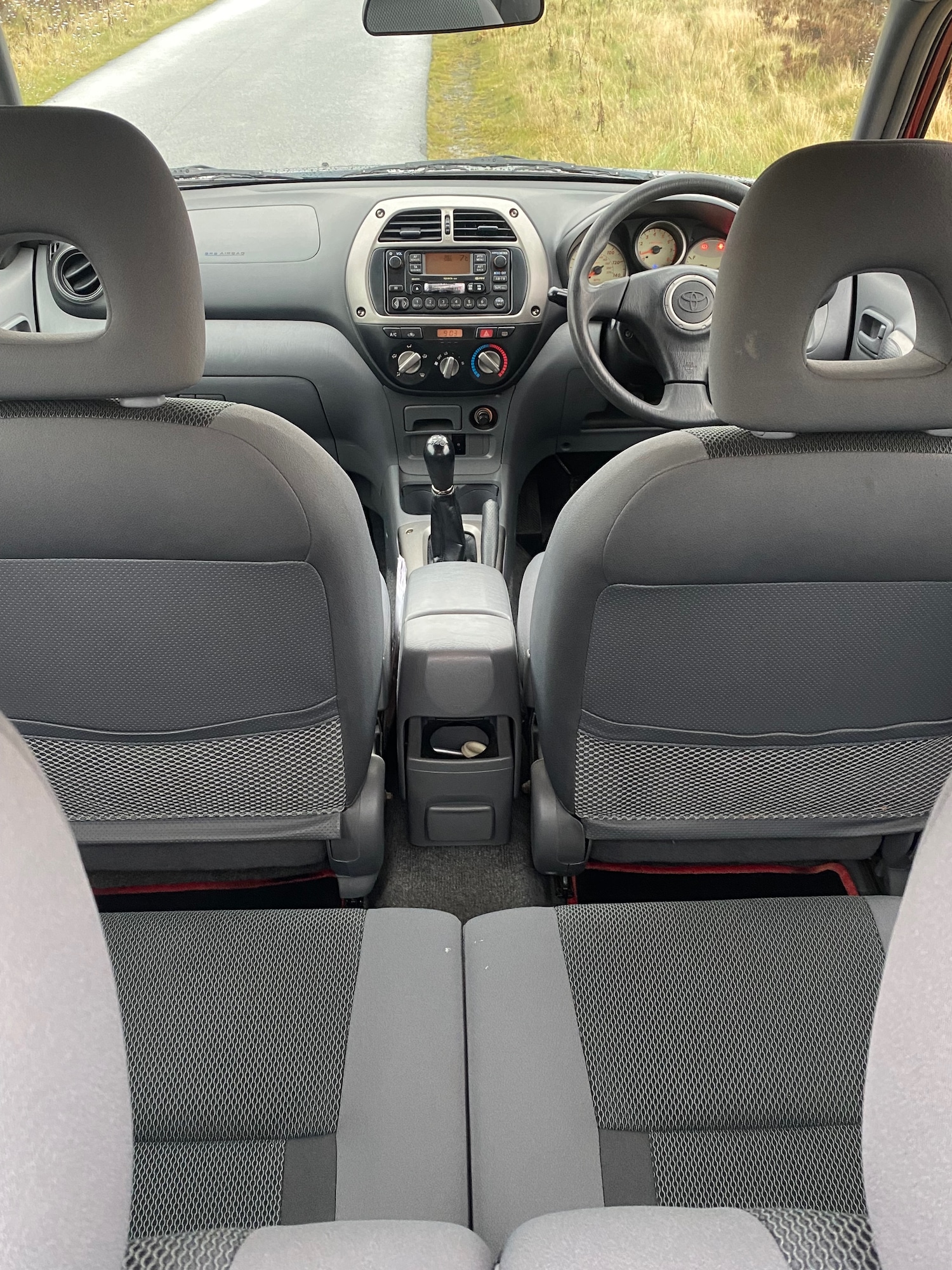 Used Toyota RAV4 2002 for sale - 76380289: Photo 8