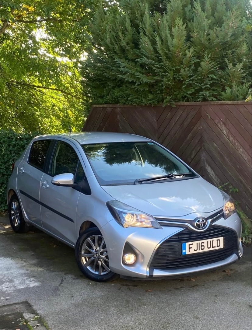 Used Toyota Yaris 2016 for sale - 76127705: Photo 1