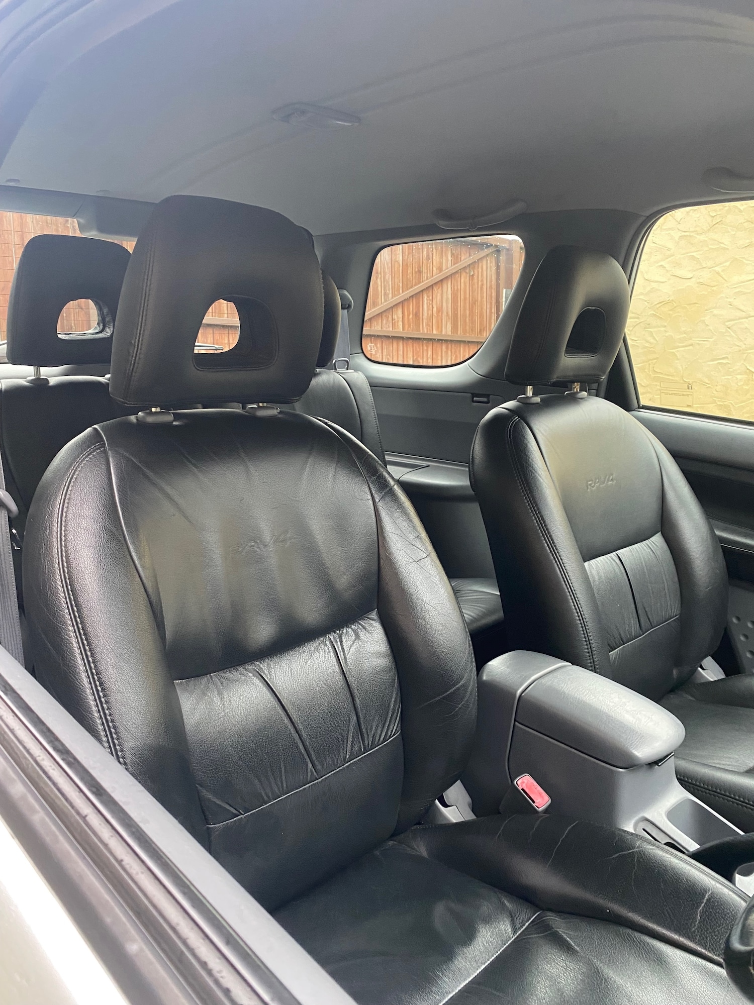 Used Toyota RAV4 2003 for sale - 76979809: Photo 8