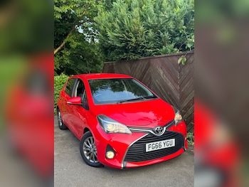 Used Toyota Yaris 2017 for sale - 75948776: Photo