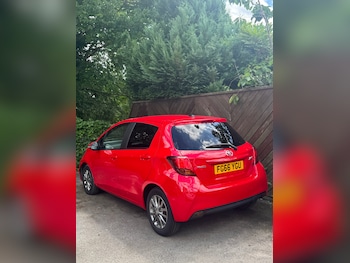 Used Toyota Yaris 2017 for sale - 75948776: Photo