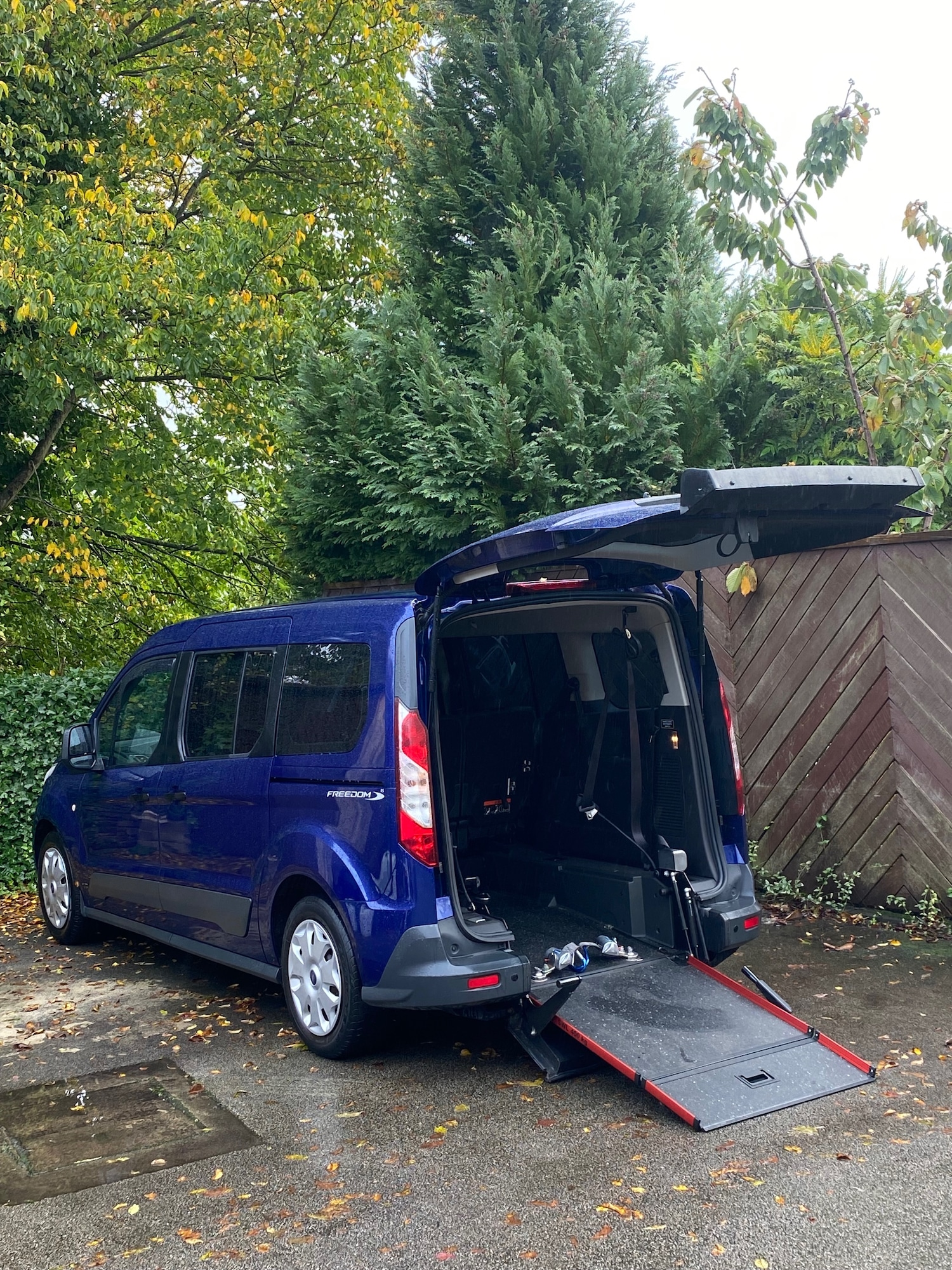 Used Ford Grand Tourneo Connect 2019 for sale - 76353440: Photo 8