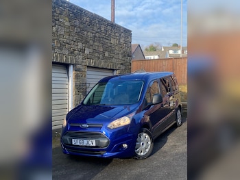 Used Ford Grand Tourneo Connect 2019 for sale - 77384984: Photo