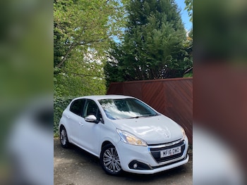 Used Peugeot 208 2016 for sale - 78618318: Photo