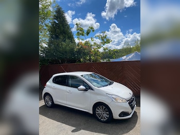 Used Peugeot 208 2016 for sale - 78618318: Photo