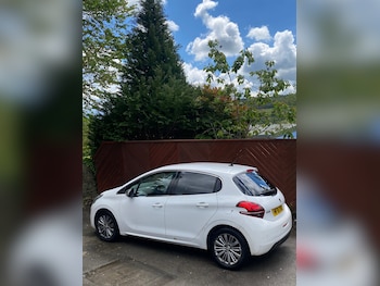 Used Peugeot 208 2016 for sale - 78618318: Photo