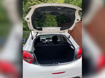 Used Peugeot 208 2016 for sale - 79665619: Photo