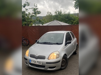 Used Toyota Yaris 2004 for sale - 78767817: Photo
