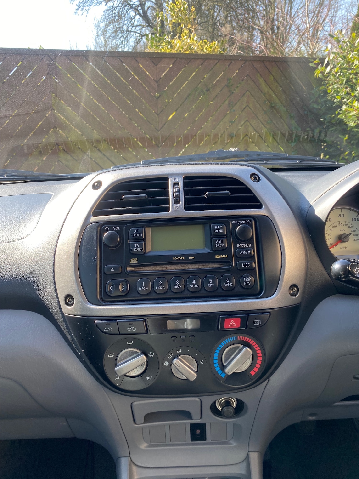 Used Toyota RAV4 2001 for sale - 77946041: Photo 16