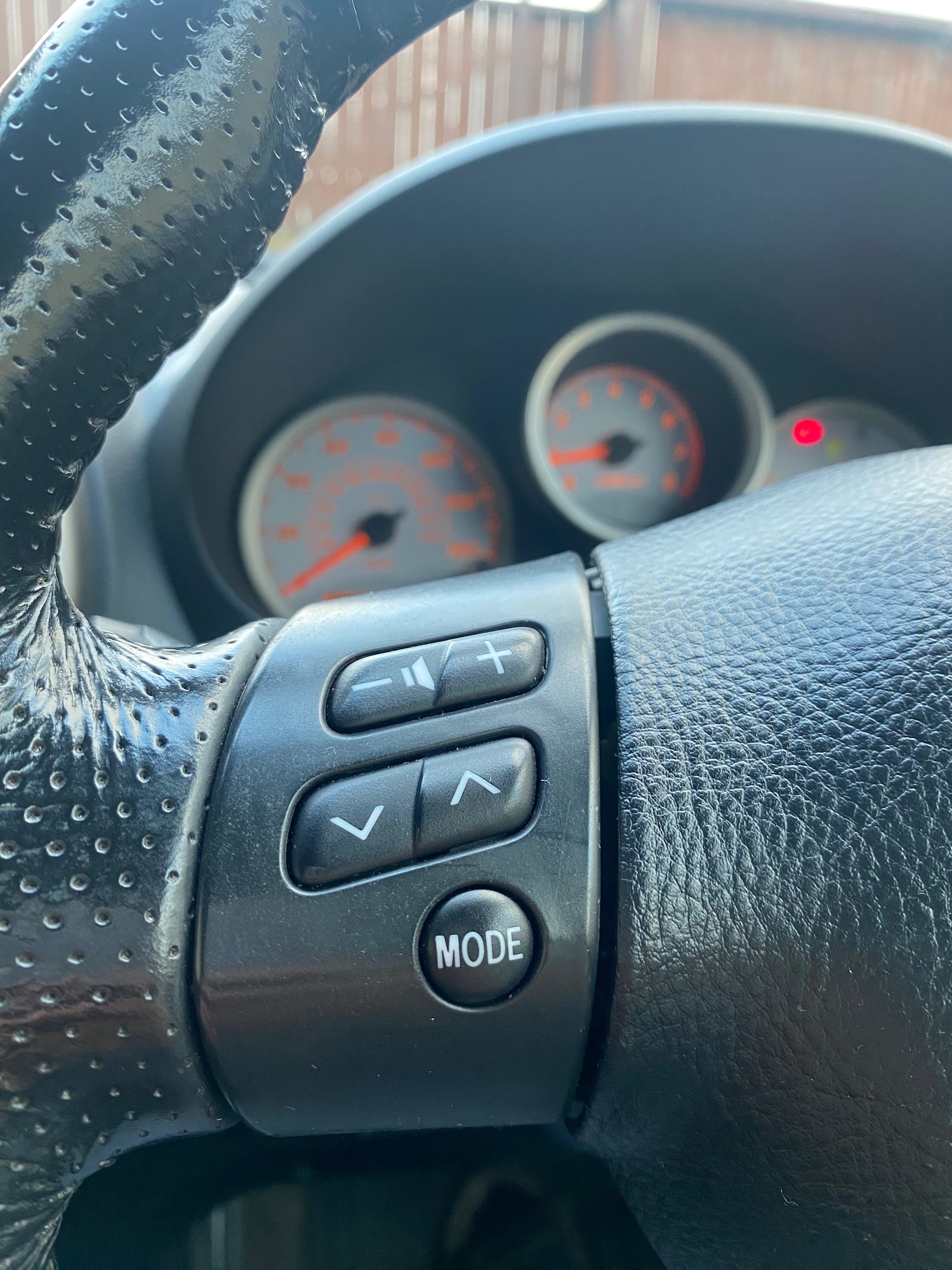 Used Toyota RAV4 2004 for sale - 77210809: Photo 12