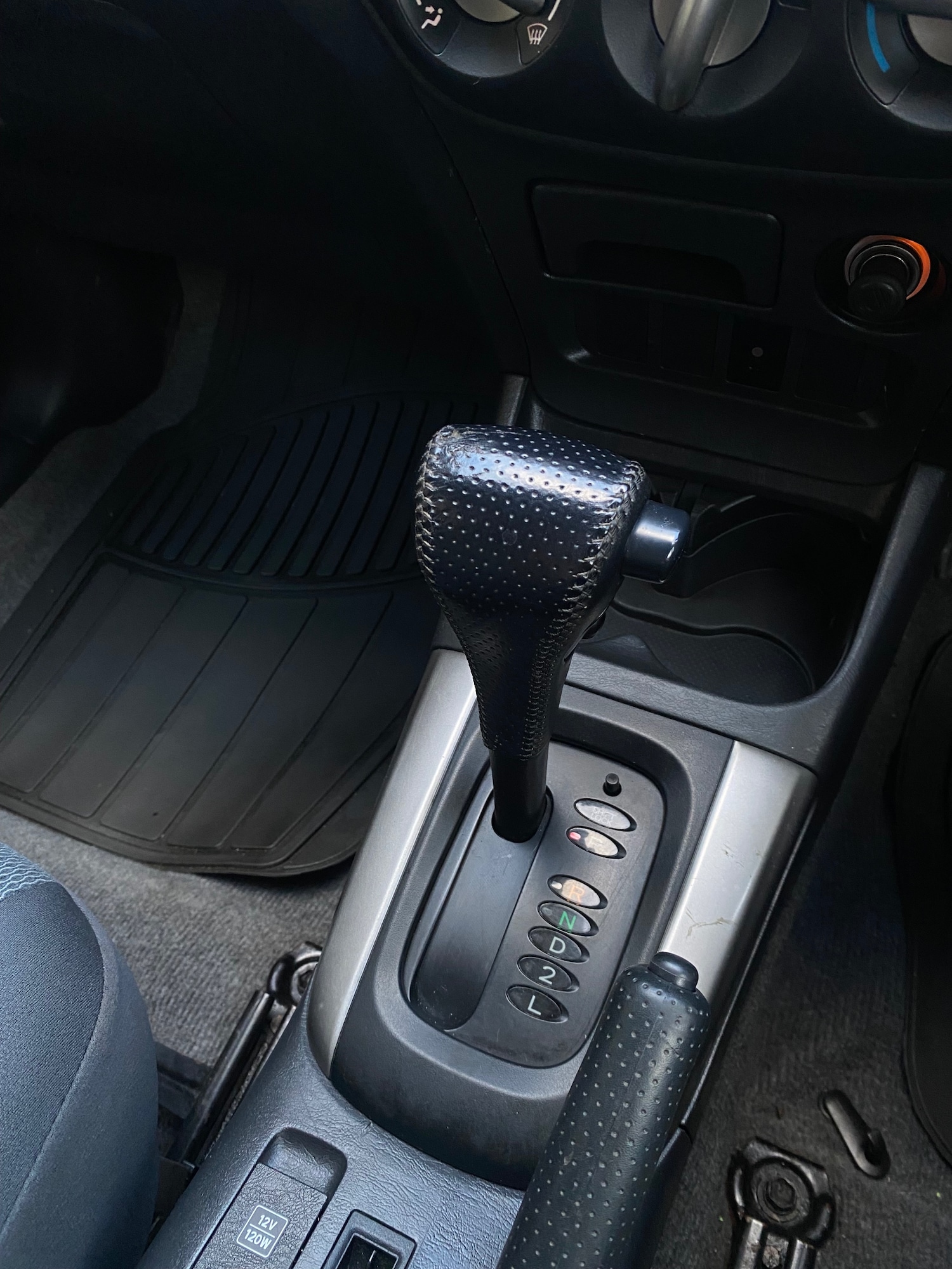 Used Toyota RAV4 2004 for sale - 77210809: Photo 16