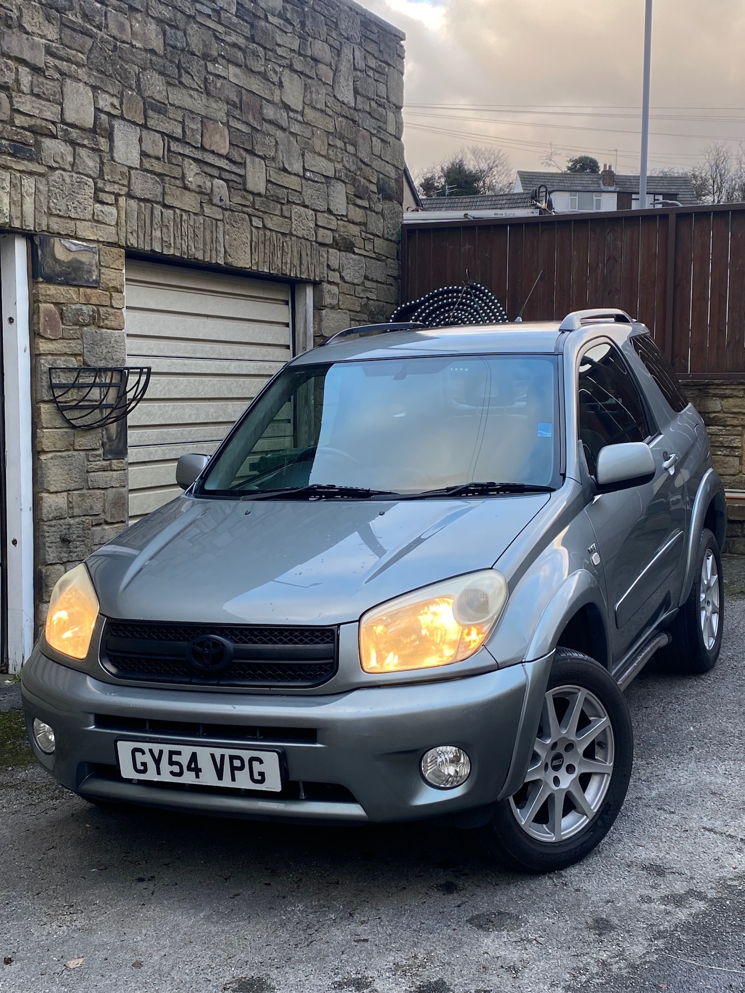 Used Toyota RAV4 2004 for sale - 77210809: Photo 2