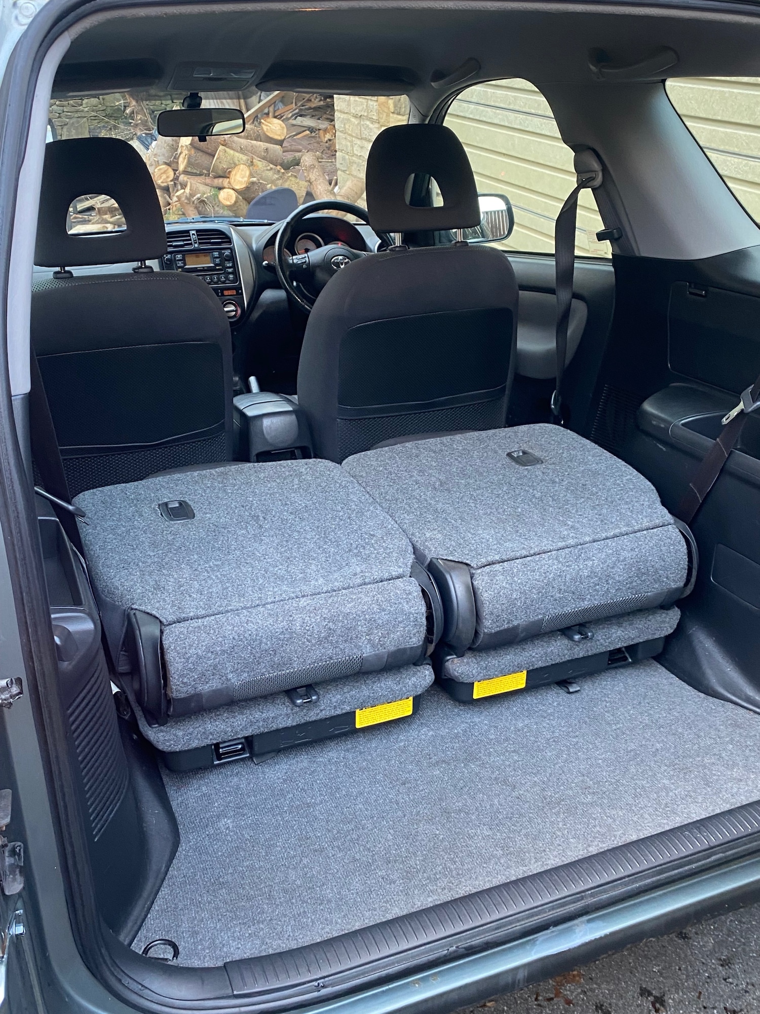 Used Toyota RAV4 2004 for sale - 77210809: Photo 8