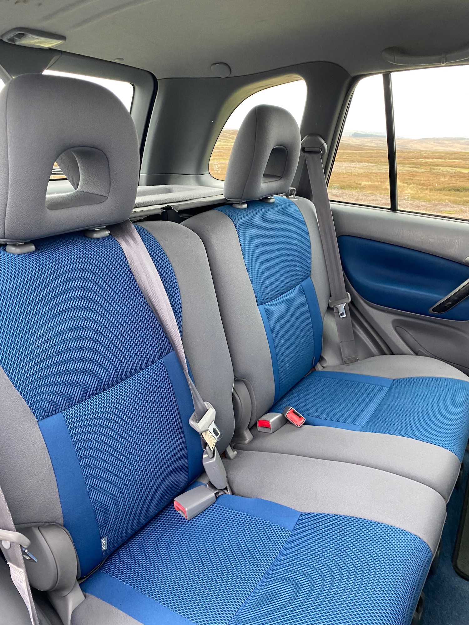 Used Toyota RAV4 2002 for sale - 76536953: Photo 12