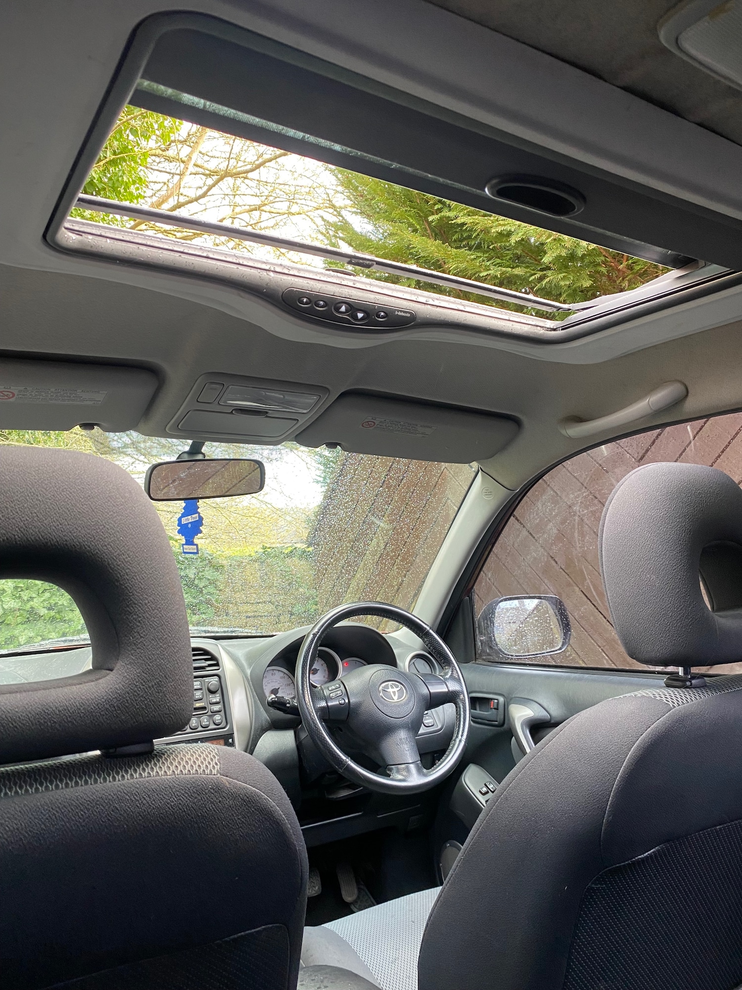 Used Toyota RAV4 2004 for sale - 78060881: Photo 10