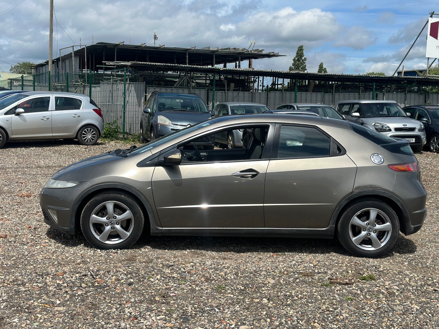 Used Honda Civic 2006 for sale - 76568229: Photo 4