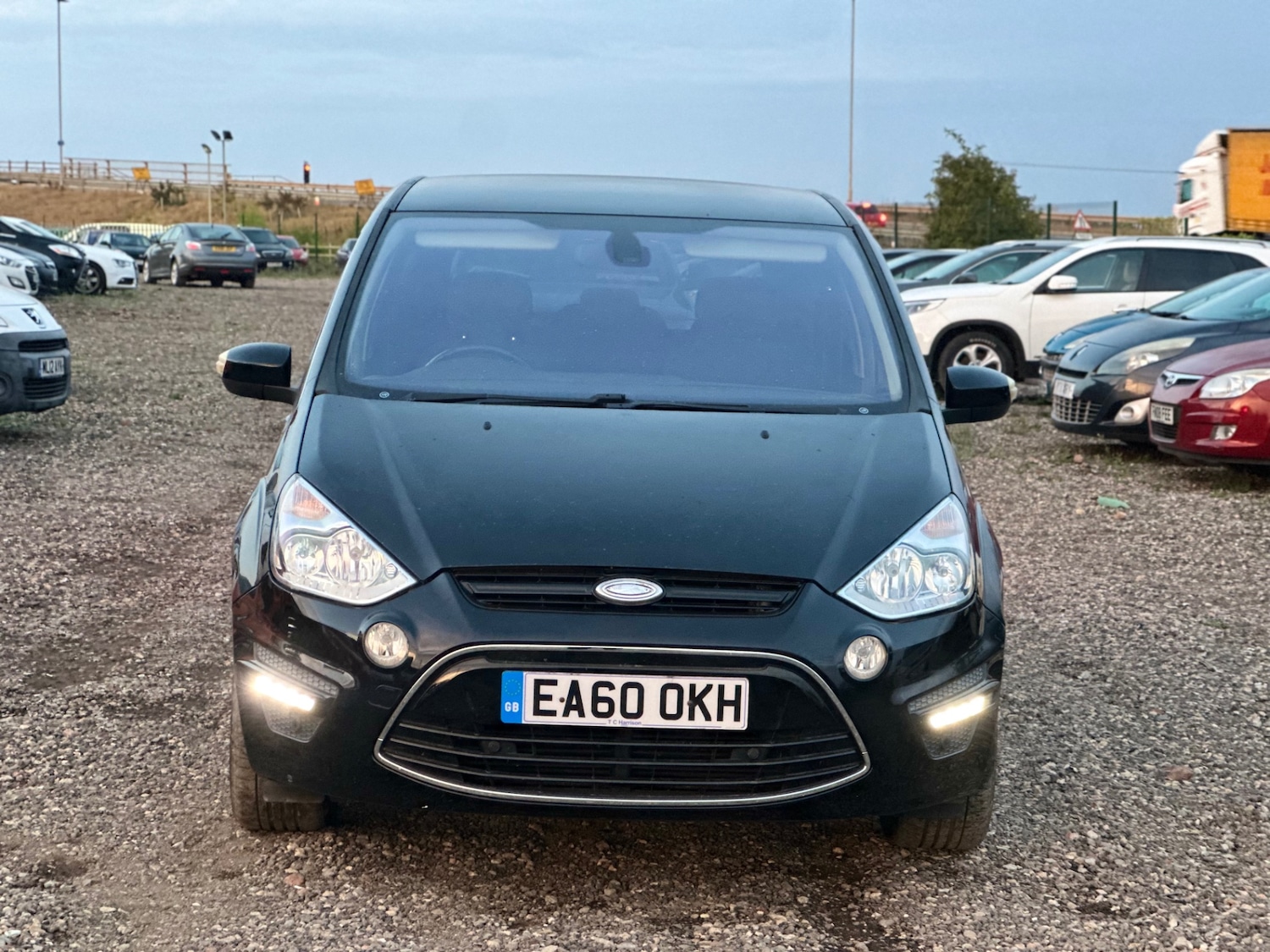 Used Ford S-Max 2010 for sale - 76454968: Photo 2