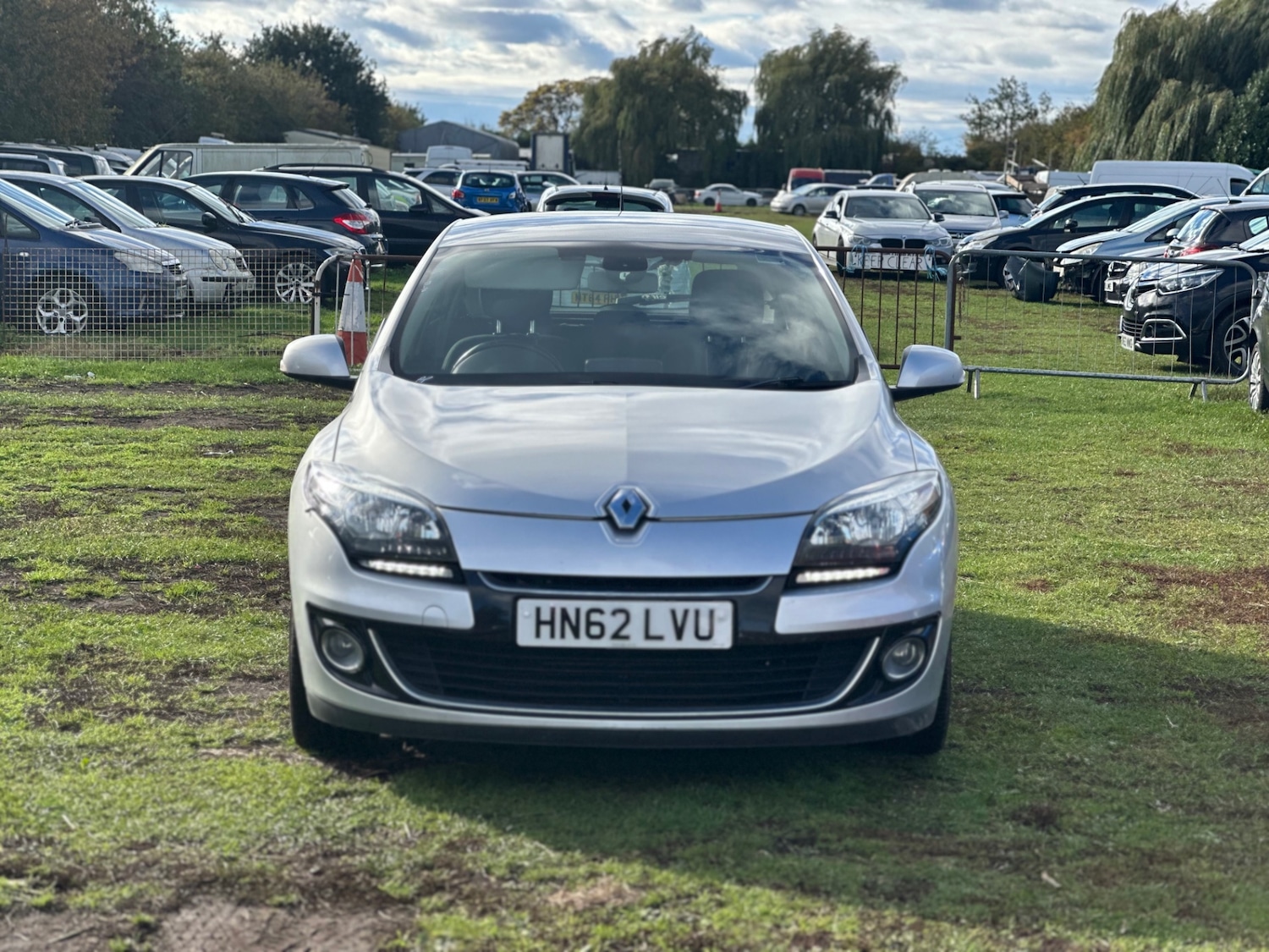 Used Renault Megane 2012 for sale - 77213743: Photo 2