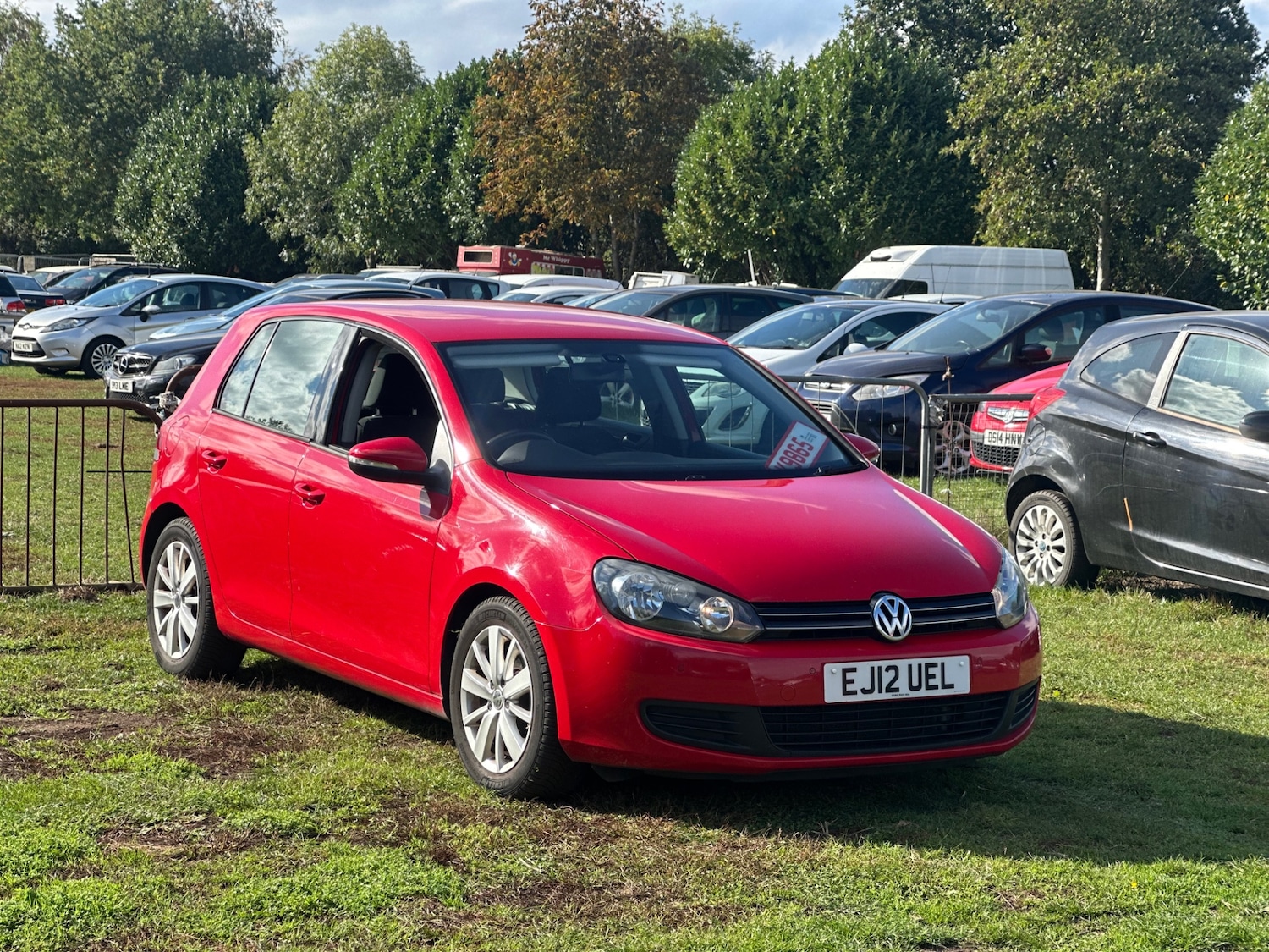 Used Volkswagen Golf 2012 for sale - 76430747: Photo 1