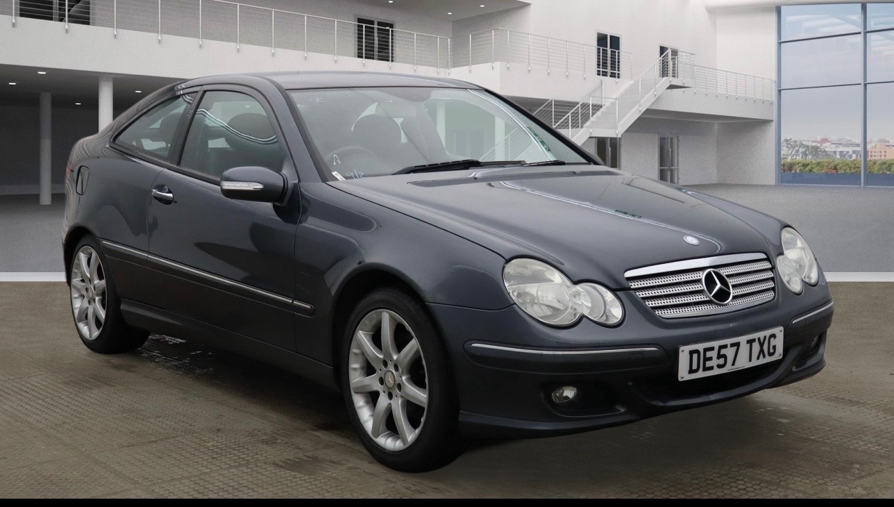 Used Mercedes-Benz C Class 2007 for sale - 77630051: Photo 2