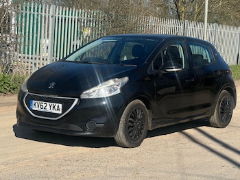 Used Peugeot 208 2012 for sale - 77932965: Photo