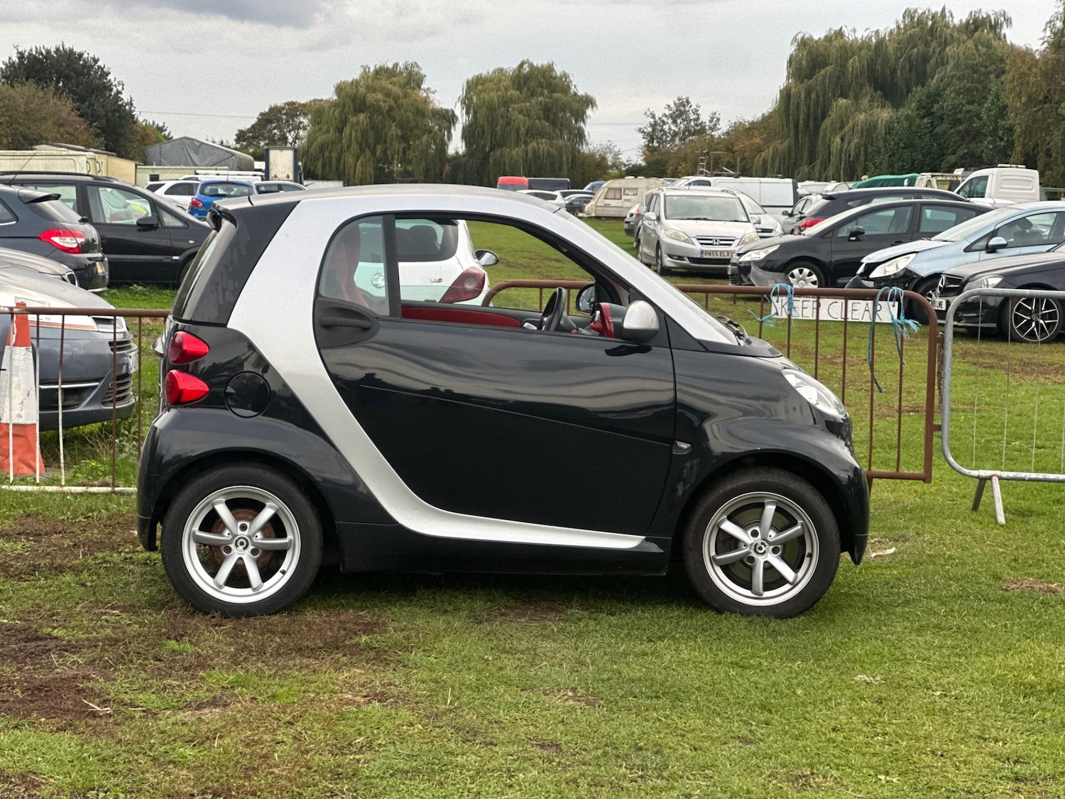 Used smart fortwo 2011 for sale - 76455033: Photo 4