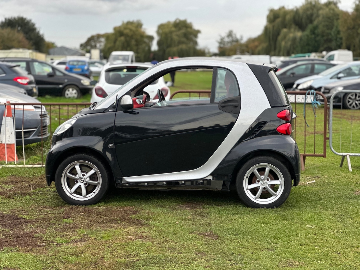 Used smart fortwo 2011 for sale - 76455033: Photo 8