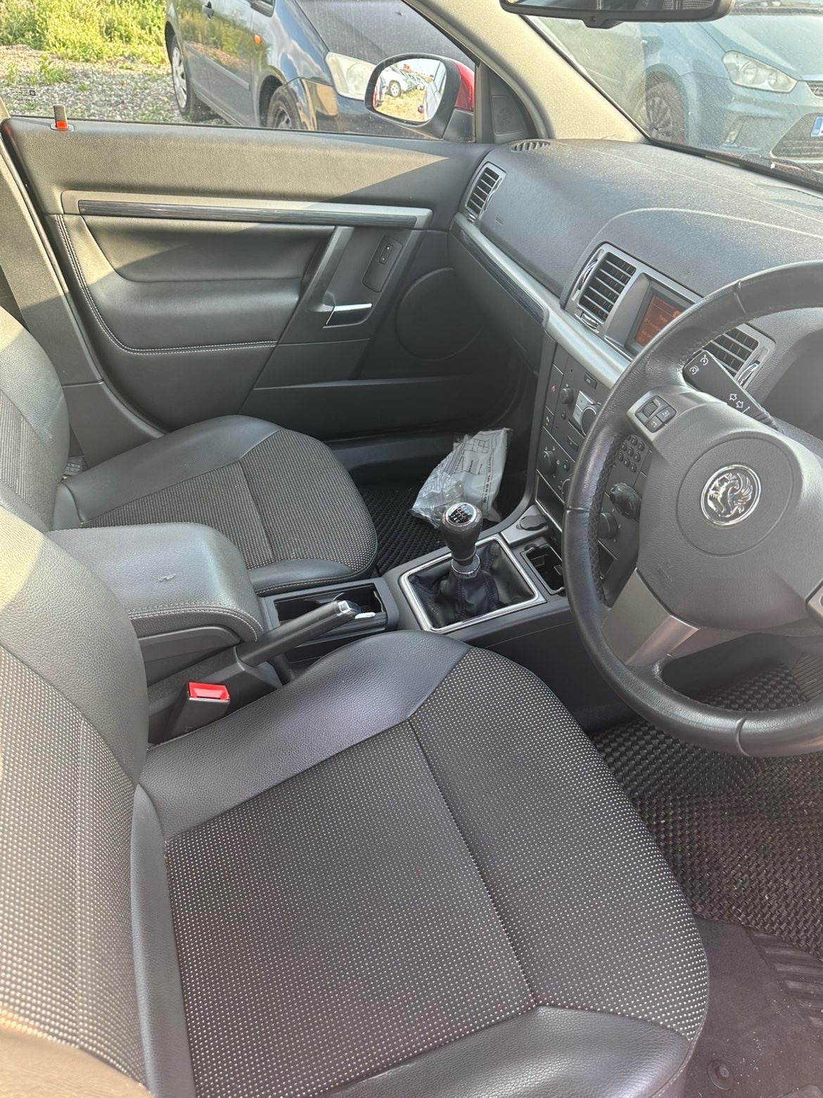 Used Vauxhall Vectra 2008 for sale - 76557743: Photo 8