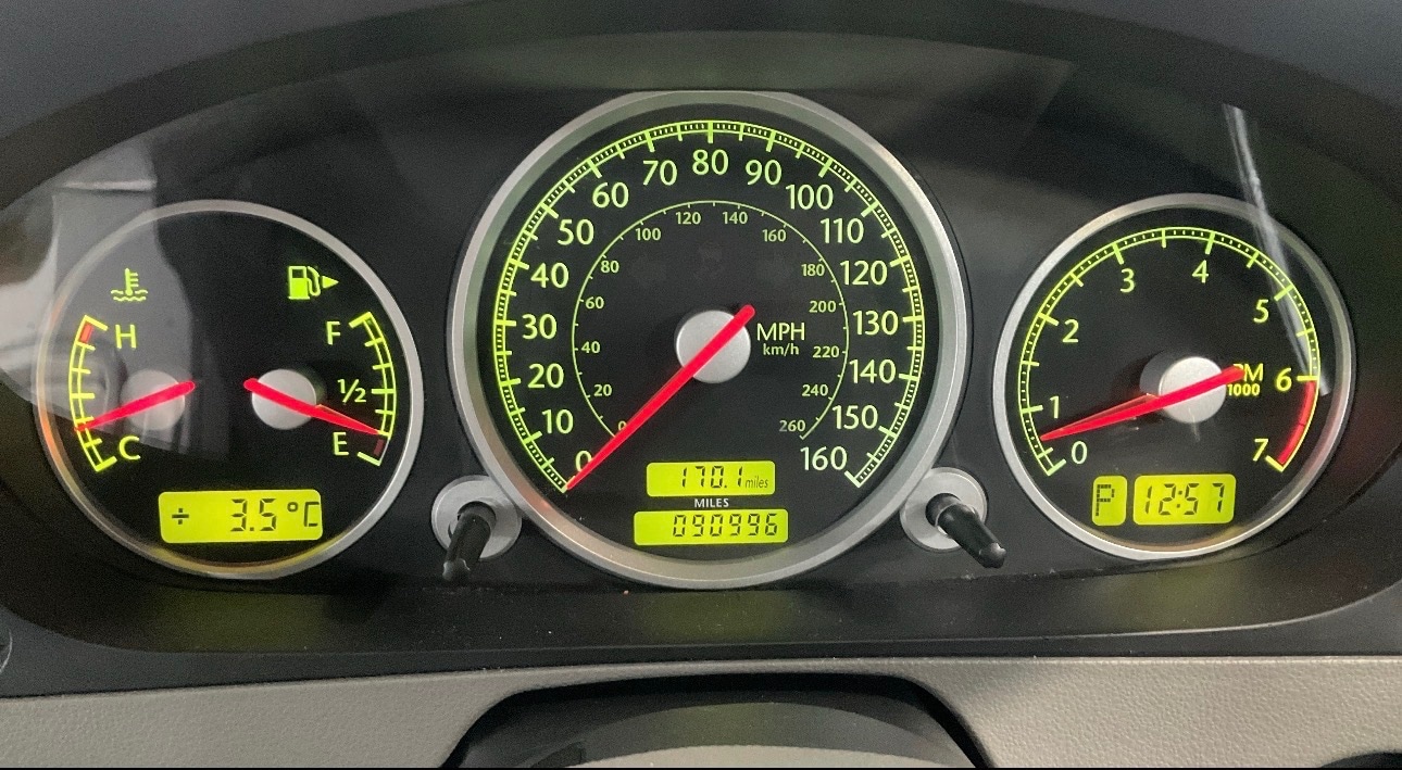 Used Chrysler Crossfire 2004 for sale - 77634027: Photo 8