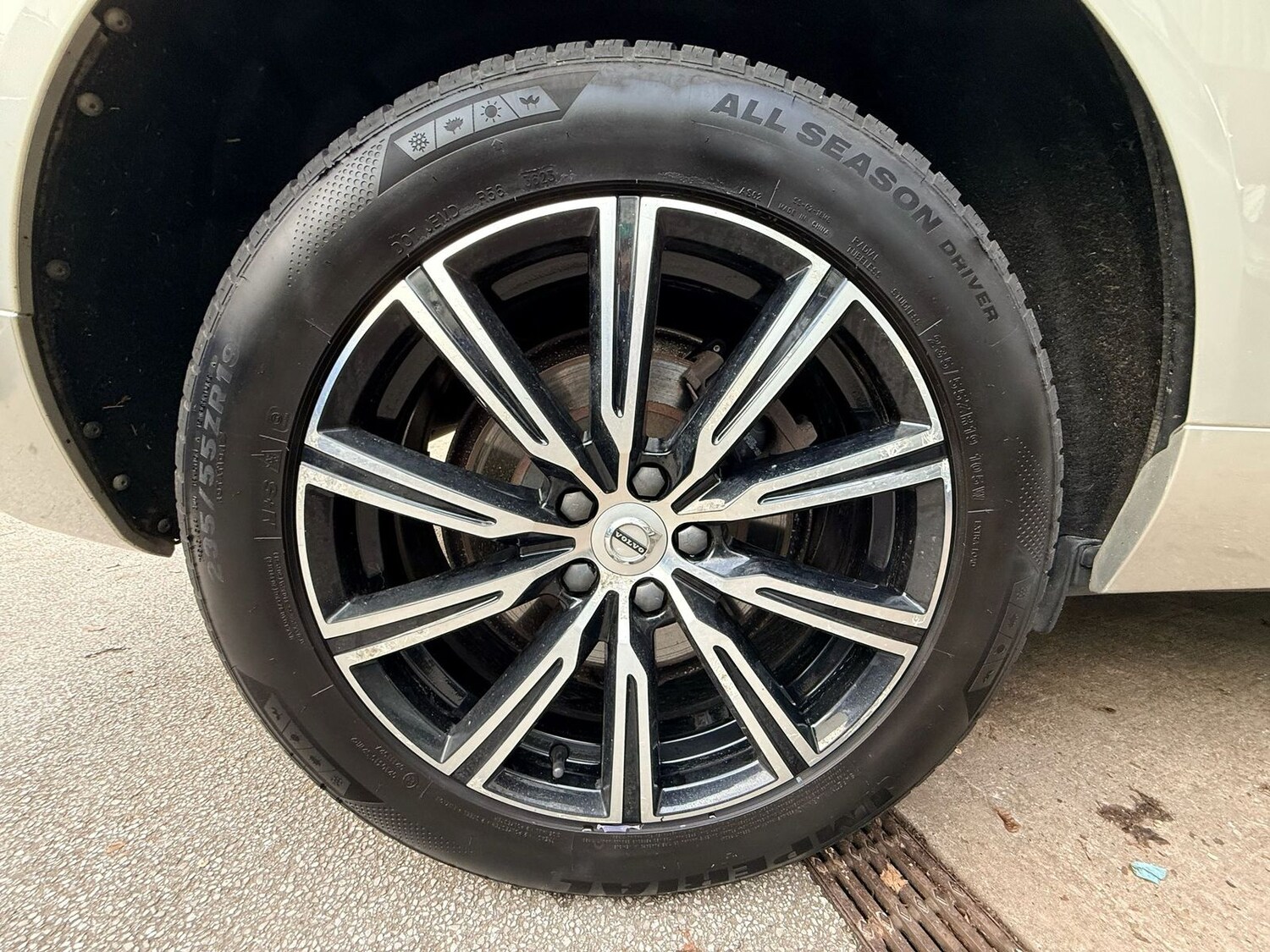 Used Volvo XC60 2018 for sale - 77324772: Photo 30