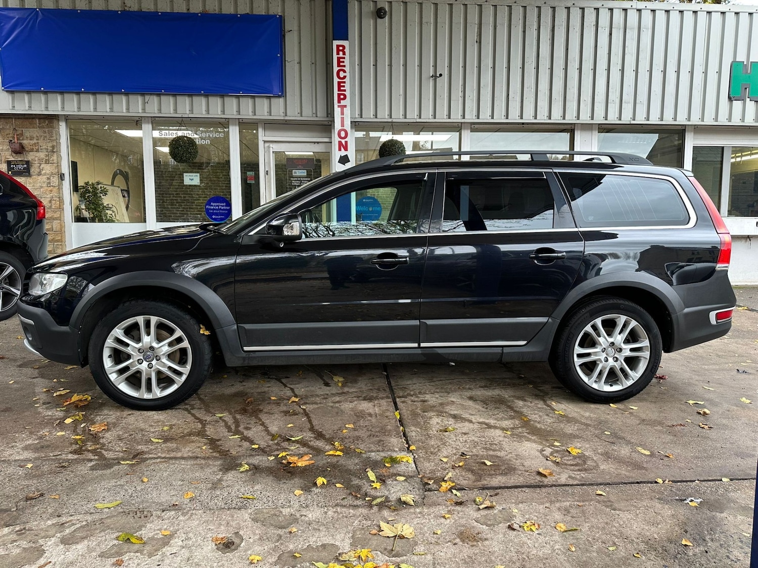 Used Volvo XC70 2014 for sale - 76480061: Photo 4