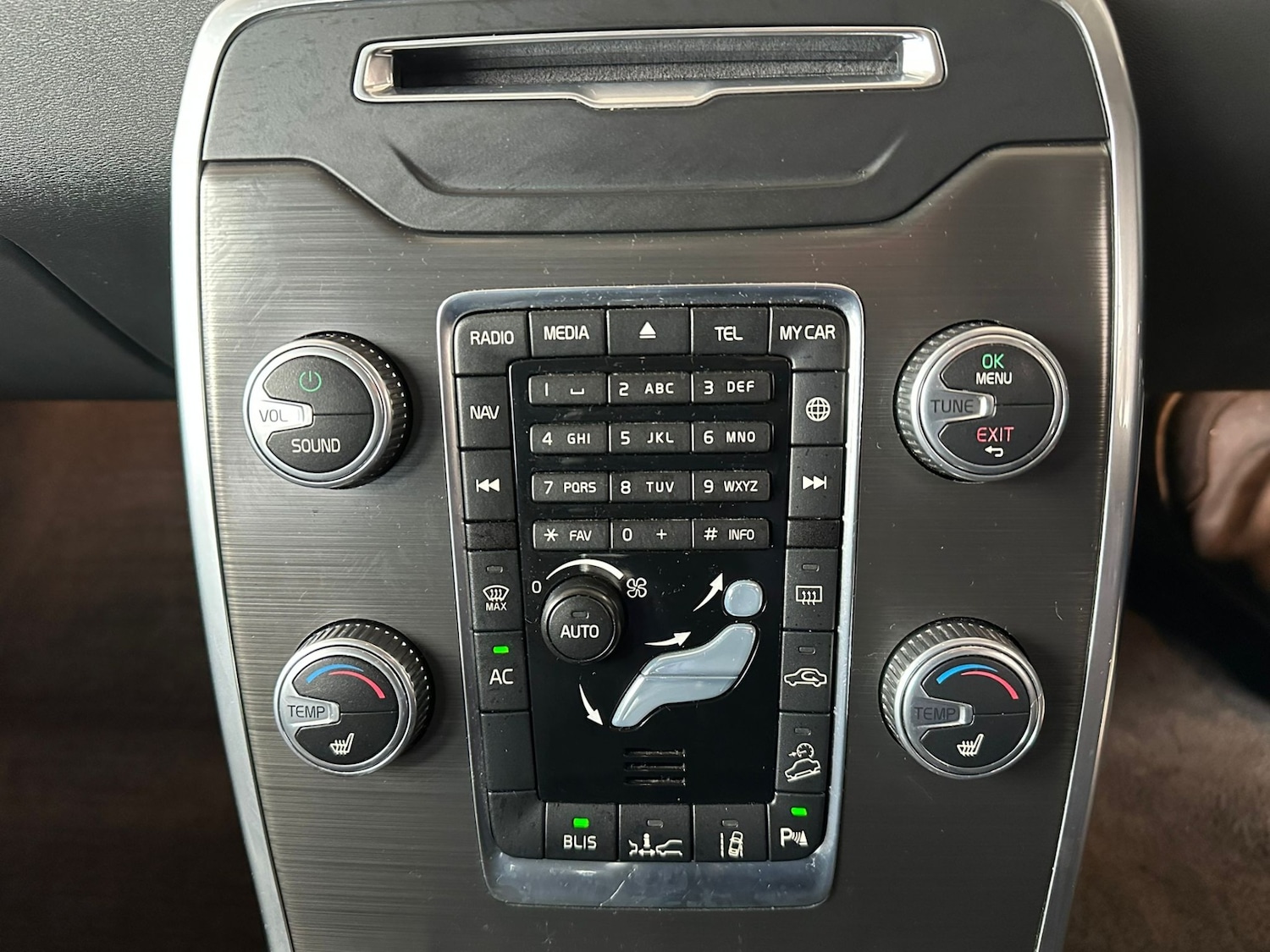 Used Volvo XC70 2014 for sale - 76480061: Photo 8