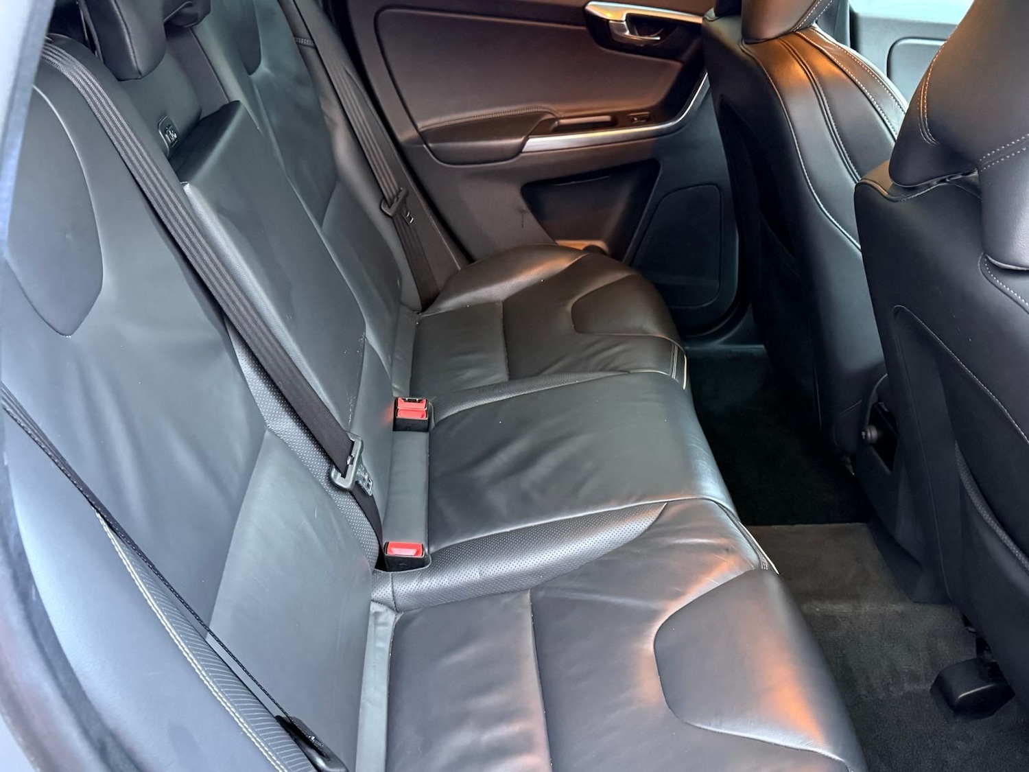 Used Volvo XC60 2016 for sale - 77218912: Photo 16